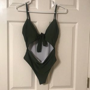 👙cut out swimsuit Size S 👙